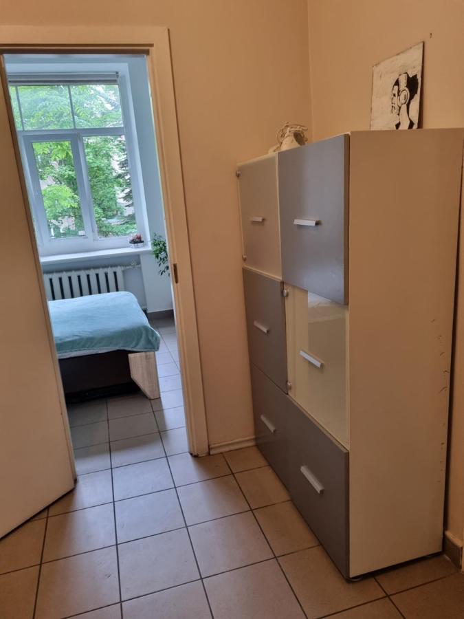 Camellia Studio Apartment & Parking Riga Bagian luar foto