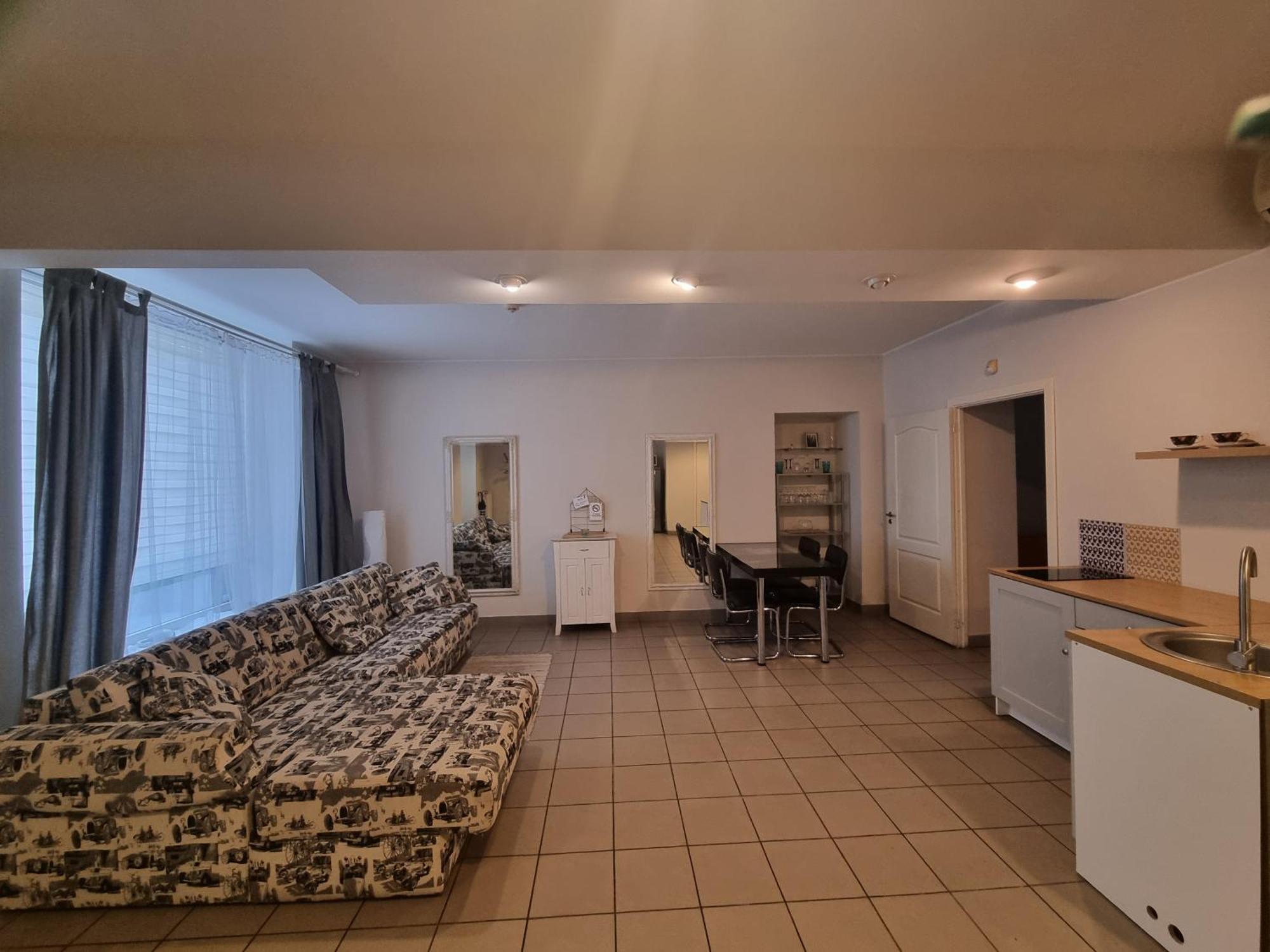 Camellia Studio Apartment & Parking Riga Bagian luar foto