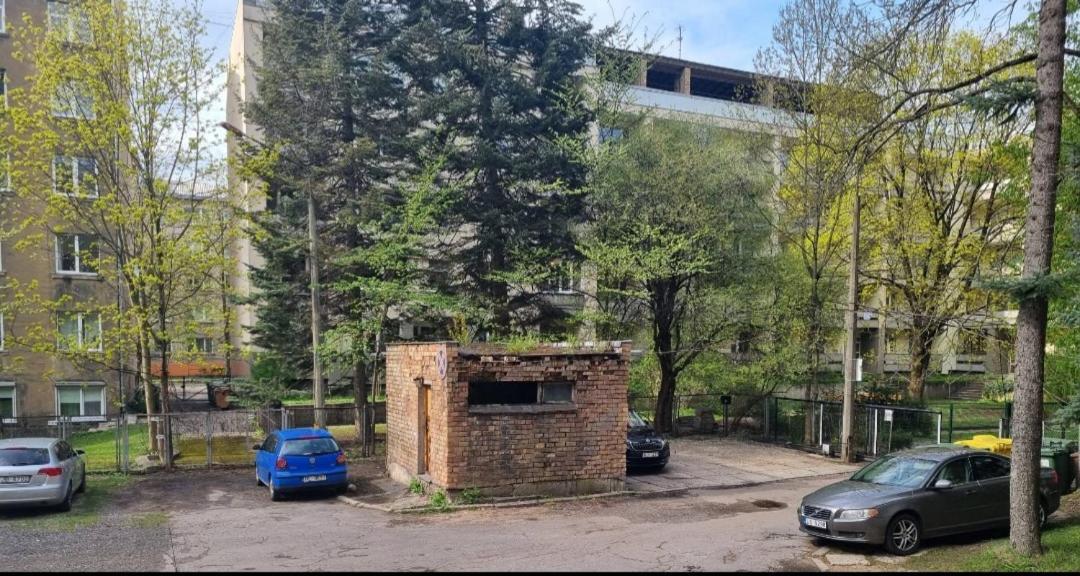 Camellia Studio Apartment & Parking Riga Bagian luar foto